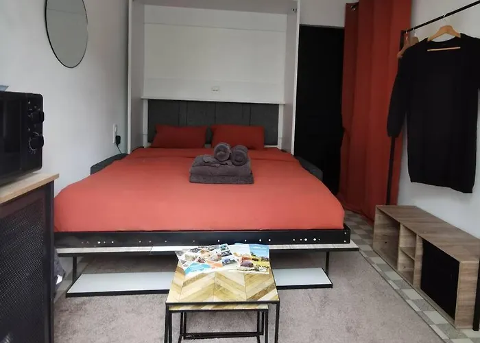 2 Pas Du Centre-ville Apartment Gisors